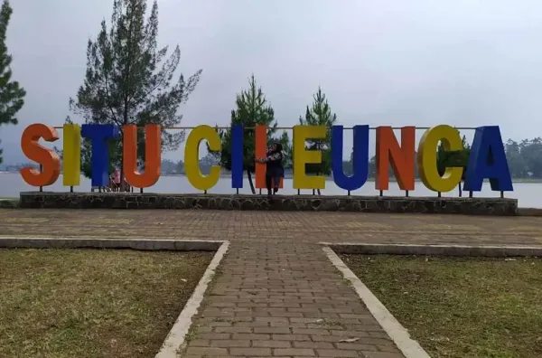 danau situ cileunca
