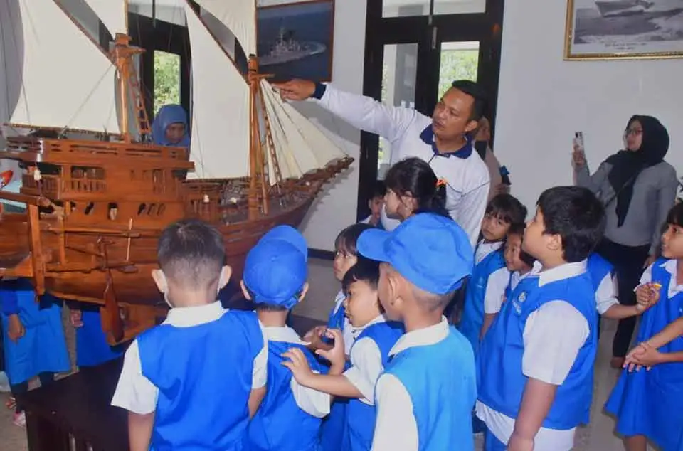 kegiatan wisata budaya anak usia dini
