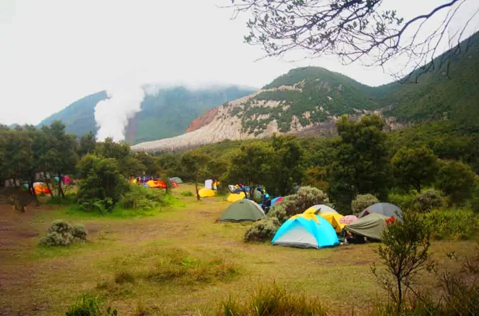 Biaya mendaki Gunung Papandayan