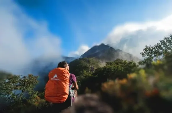 Durasi pendakian Papandayan via Camp David