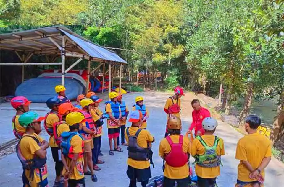 Keahlian yang harus dimiliki pemandu arung jeram