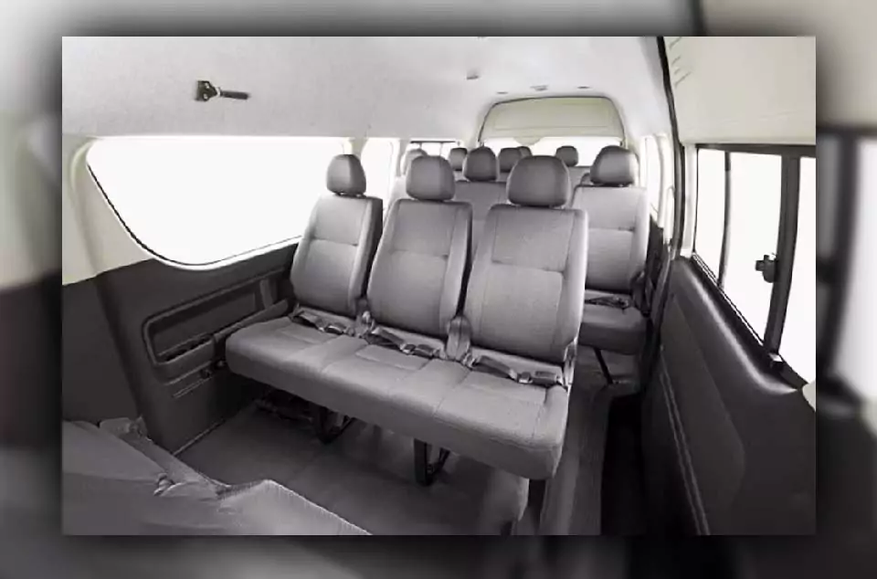 Spesifikasi mobil Hiace yang Nyaman untuk perjalanan jauh