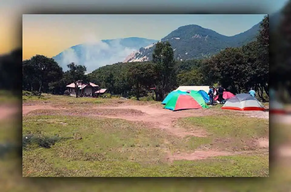 Tips Liburan Pertama Kali ke Gunung Papandayan