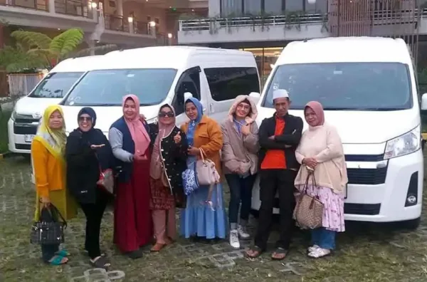 Tips liburan rombongan dengan Hiace