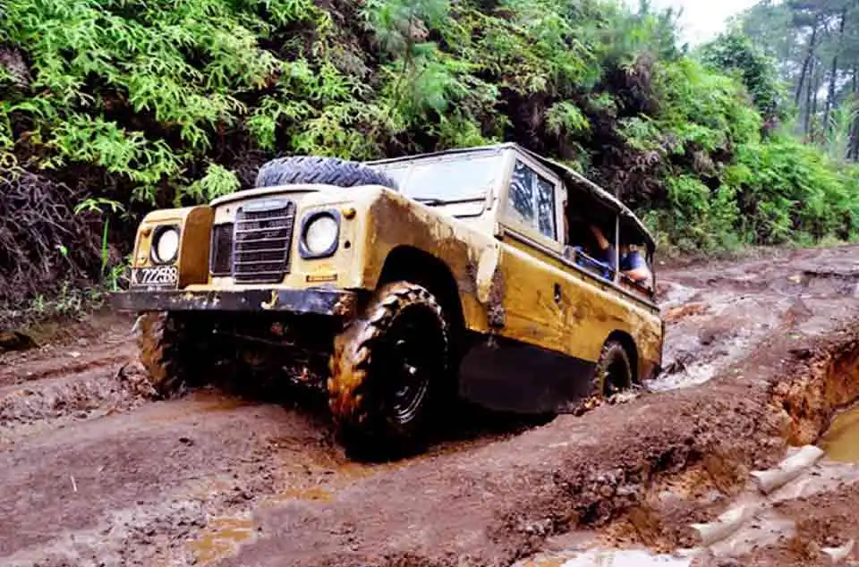 Wisata off-road di Ciwidey