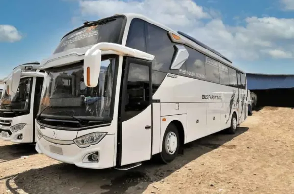 Sewa bus Jakarta Garut murah