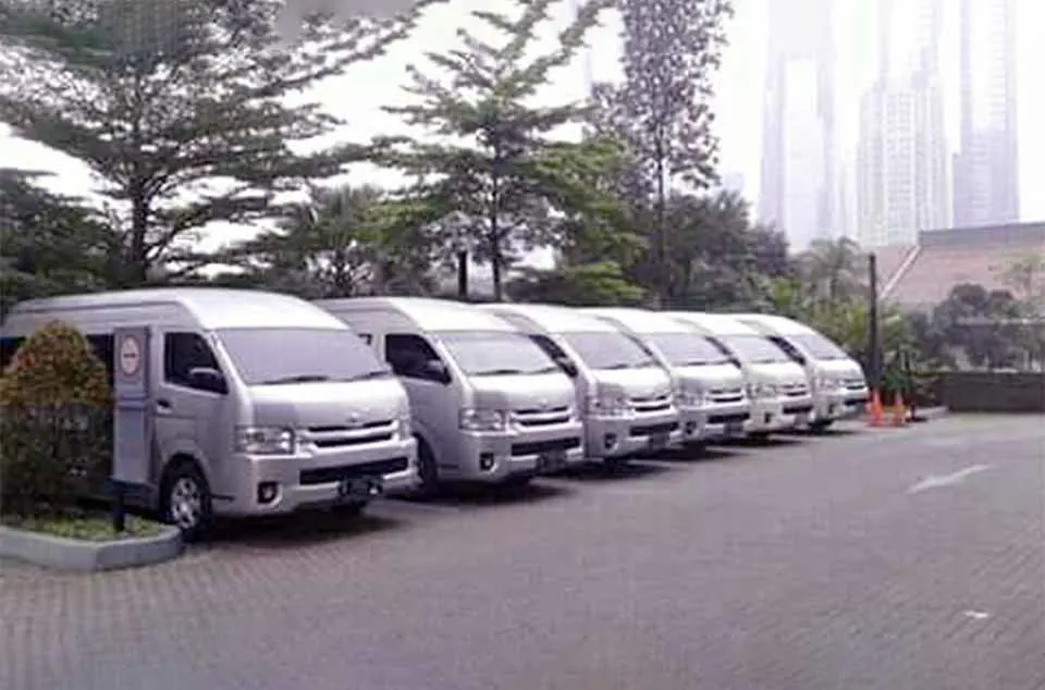 Tips sewa Hiace murah