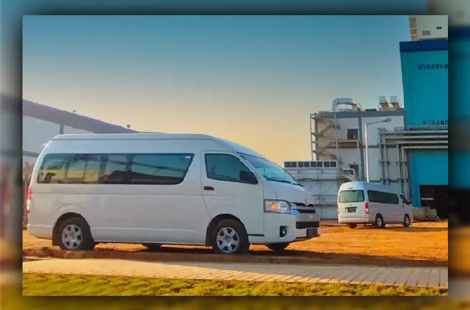 Waktu Terbaik untuk Memesan Hiace Sebelum Liburan