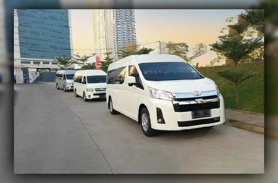 harga Sewa Hiace untuk Liburan Ke beberapa tempat wisata