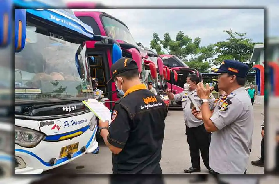 Cara Cek Kelengkapan Bus Pariwisata Non Trayek di Bekasi