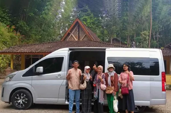 Cara hemat liburan keluarga besar