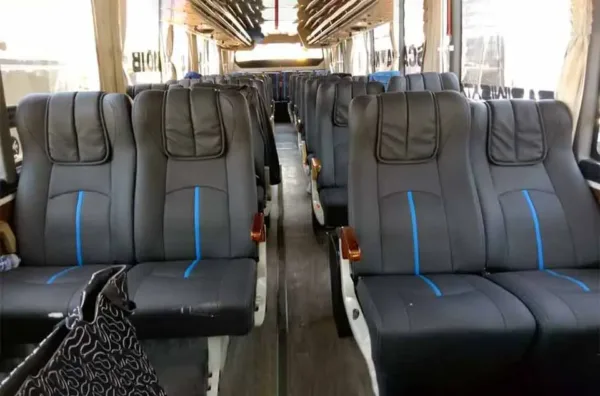 medium bus vs big bus ke puncak