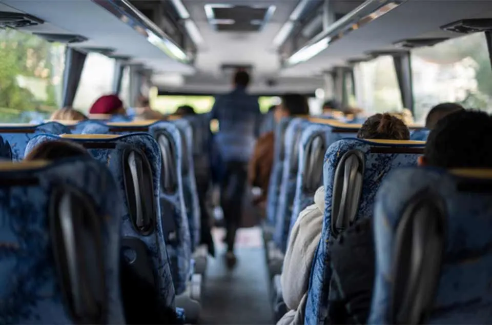 standar kelengkapan keamanan bus Kemenhub