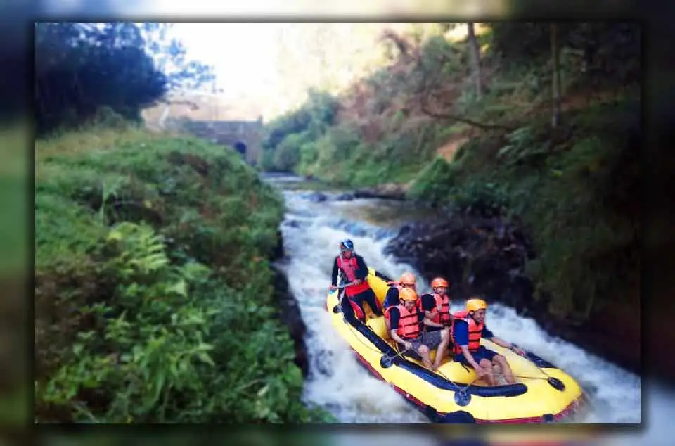 Apa Bedanya Sungai Palayangan dengan Sungai Rafting Lain