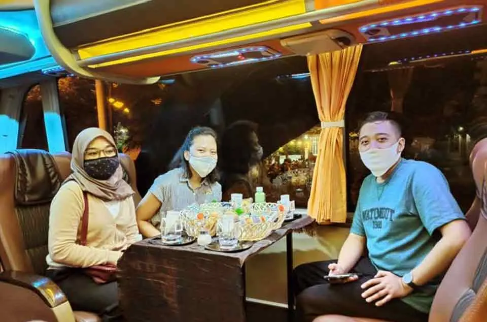 Layanan Bus Attendant Premium