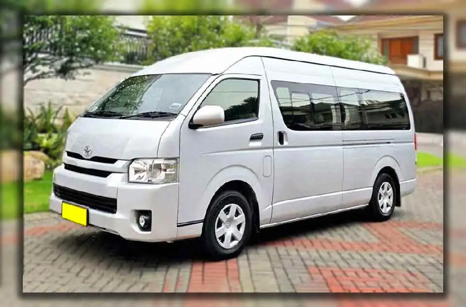Perbandingan Hiace dan Elf untuk Rombongan