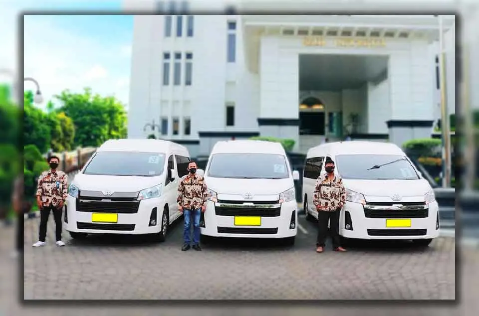 Sewa Hiace Dengan Paket Sopir dan BBM