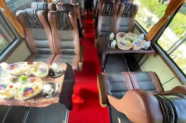 Standar Hospitality Kru Bus