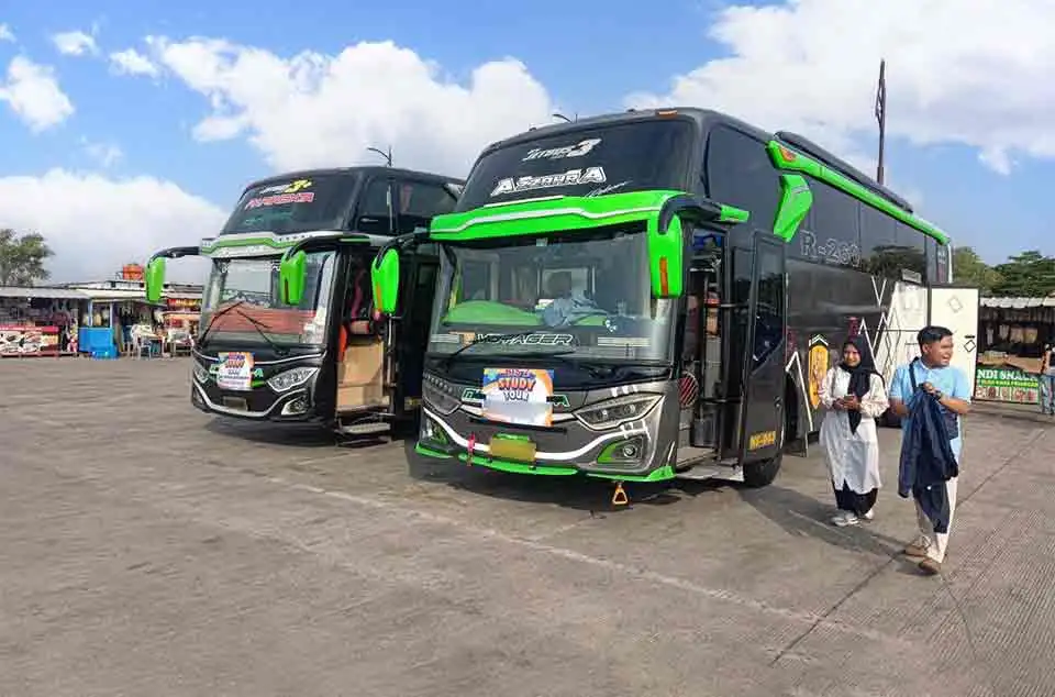 aplikasi cek bus pariwisata Bekasi laik jalan