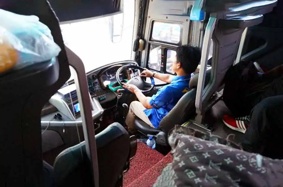 fungsi KPS bus pariwisata