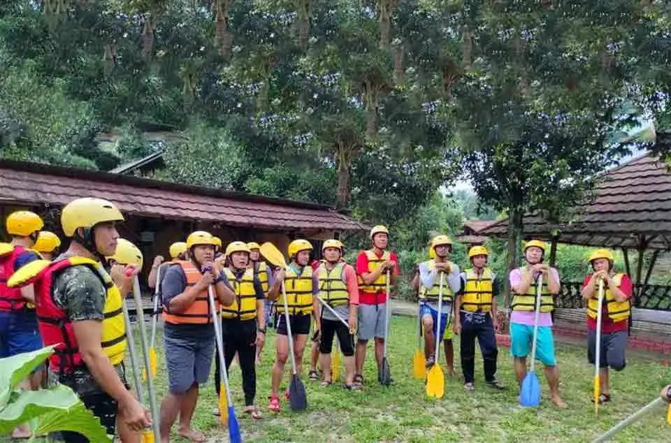 harga paket rafting Pangalengan termasuk apa saja