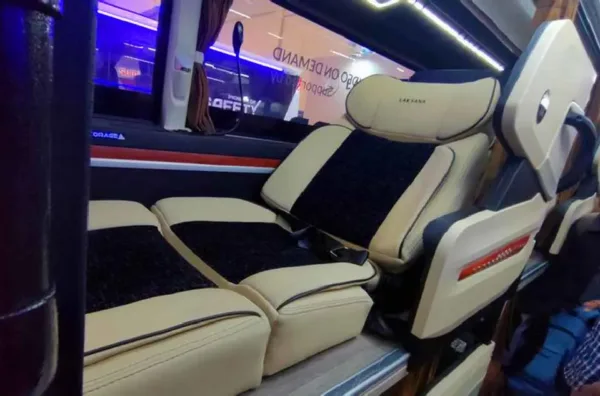 layanan premium bus pariwisata