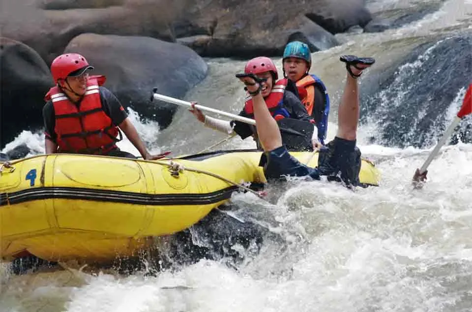 panduan keselamatan rafting untuk pemula