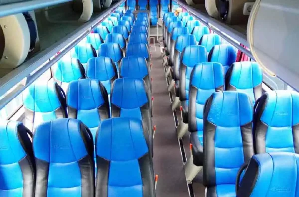 perbedaan kursi bus 2-2 dan 2-3