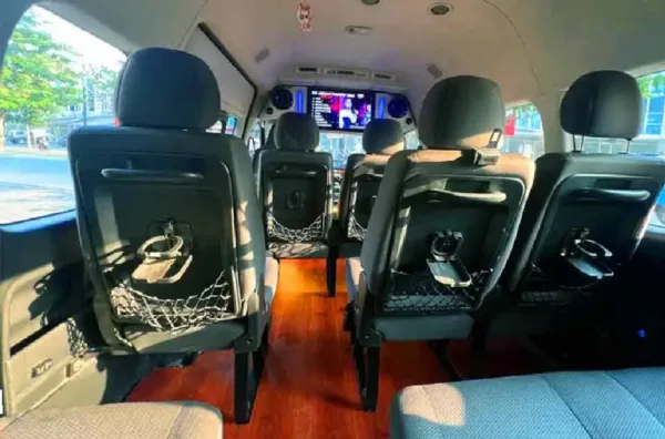 sewa hiace murah Jakarta dengan supir aman