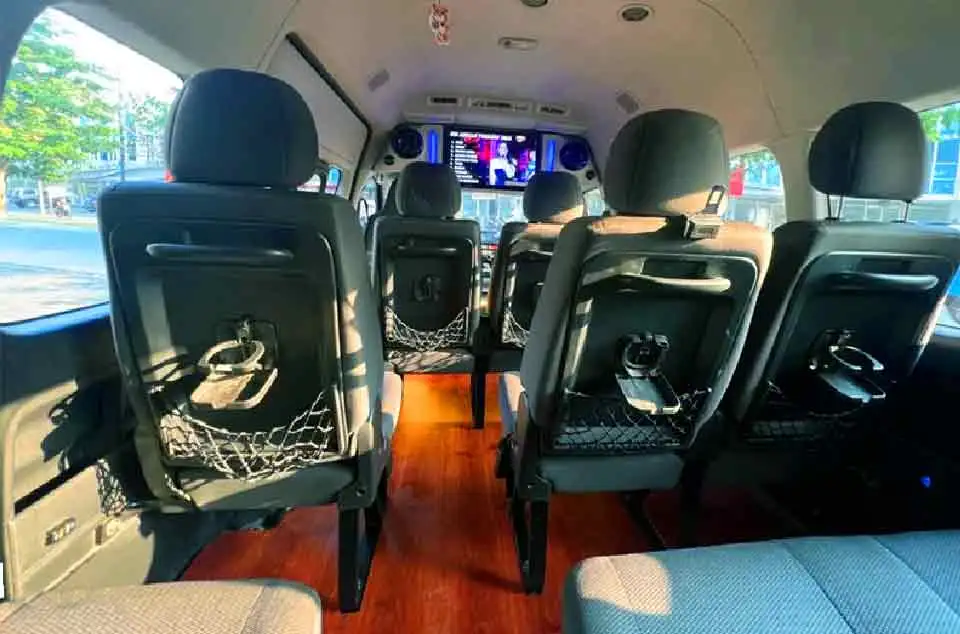 sewa hiace murah Jakarta dengan supir aman