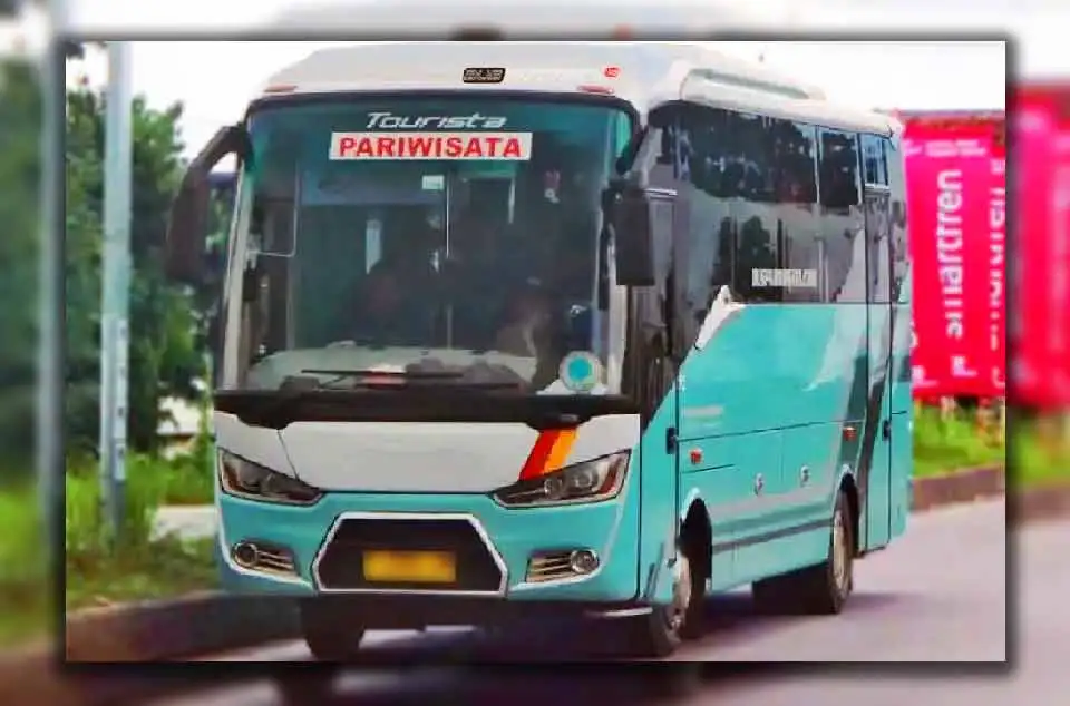 Keamanan bus pariwisata di Jakarta