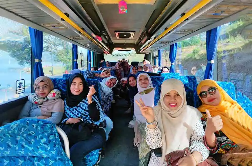 PO bus pariwisata Tangerang dengan rem terawat