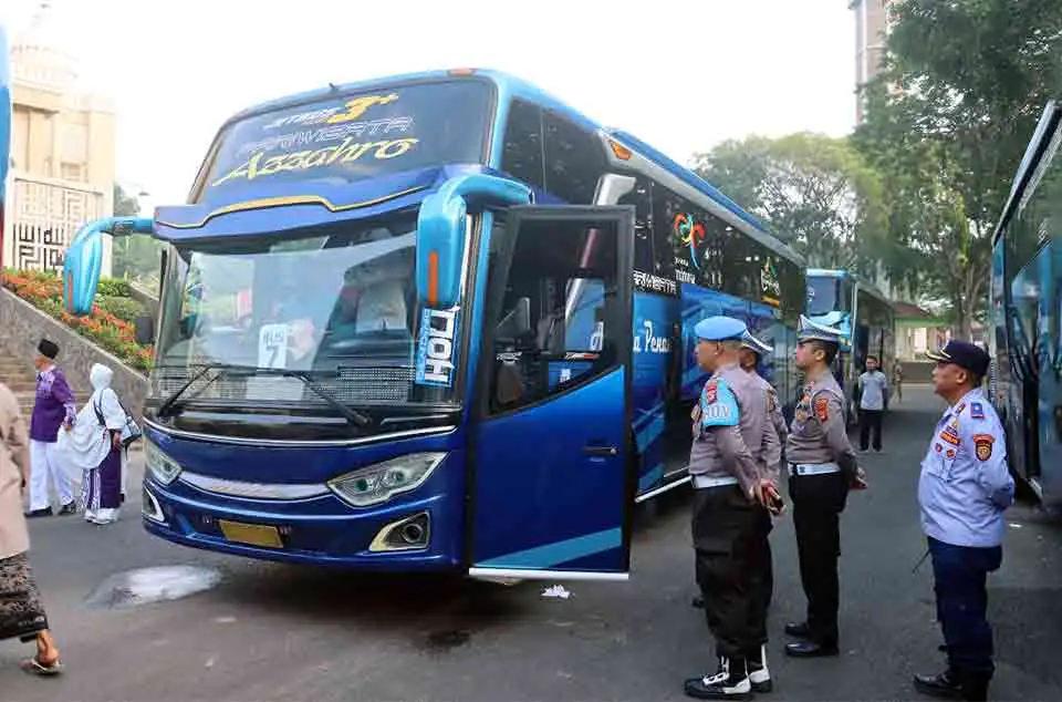 uji petik mendadak bus pariwisata di rest area