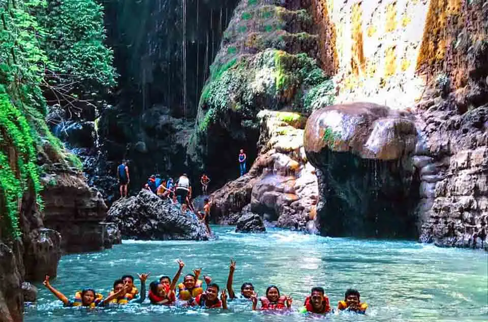 Jam operasional wisata Green Canyon