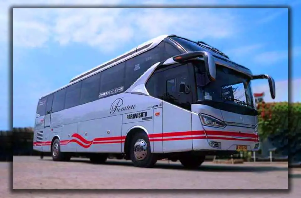 Keuntungan menyewa Bus Pariwisata Depok Double Cabin