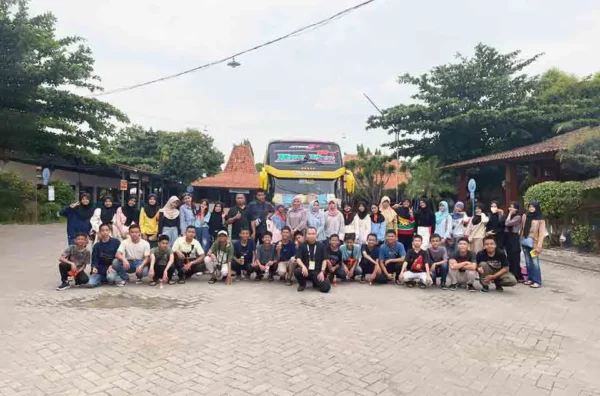 biaya sewa bus Bekasi Pangandaran 3 hari 2 malam