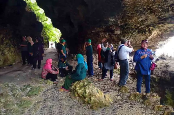 harga paket wisata Pangandaran 3 hari 2 malam