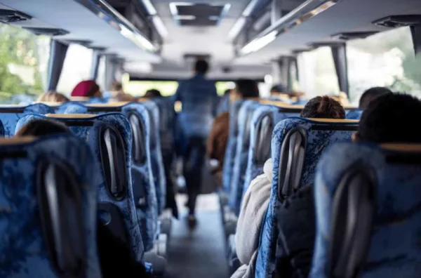 keunggulan air suspension bus pariwisata untuk jalan berkelok
