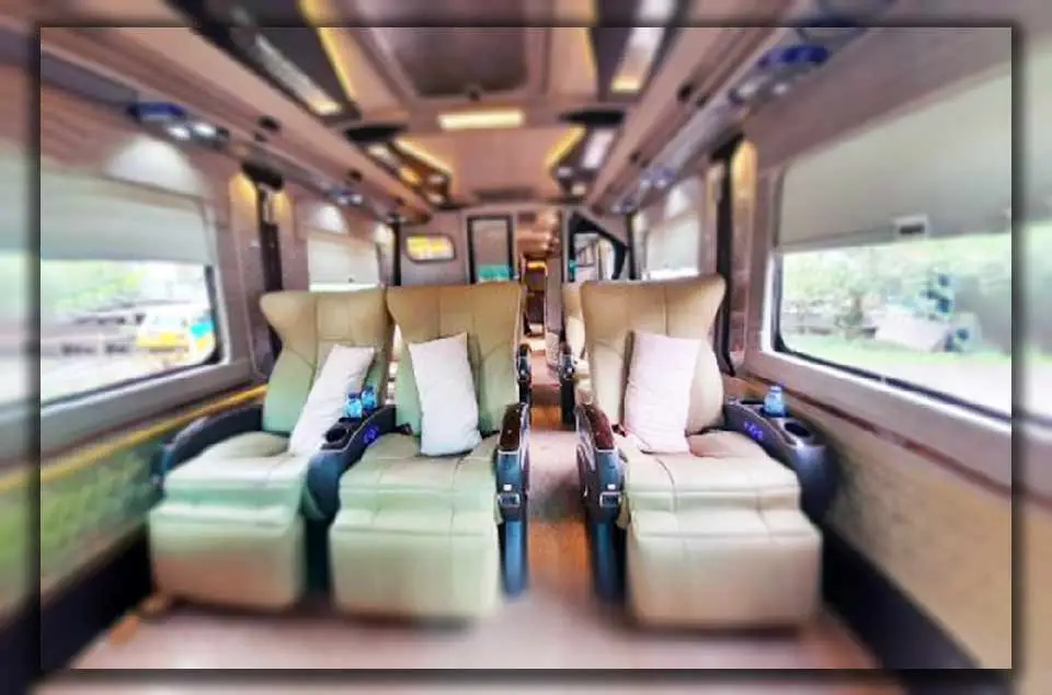 kursi pada bus pariwisata Luxury di Bekasi