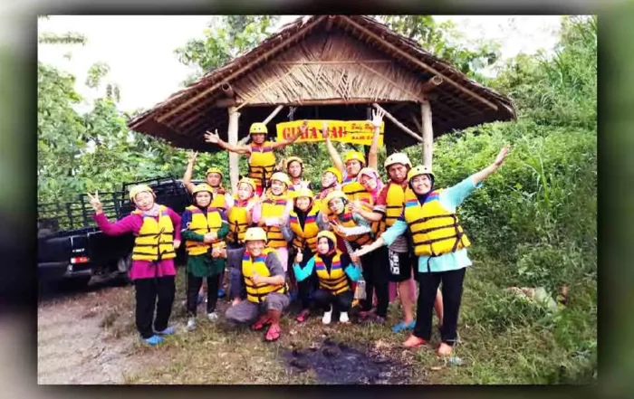 Perbedaan Body Rafting Citumang dan Green Canyon
