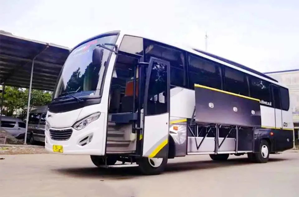 bus pariwisata 30 seat Depok