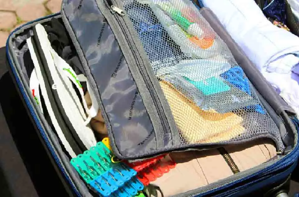 checklist perlengkapan outing kantor