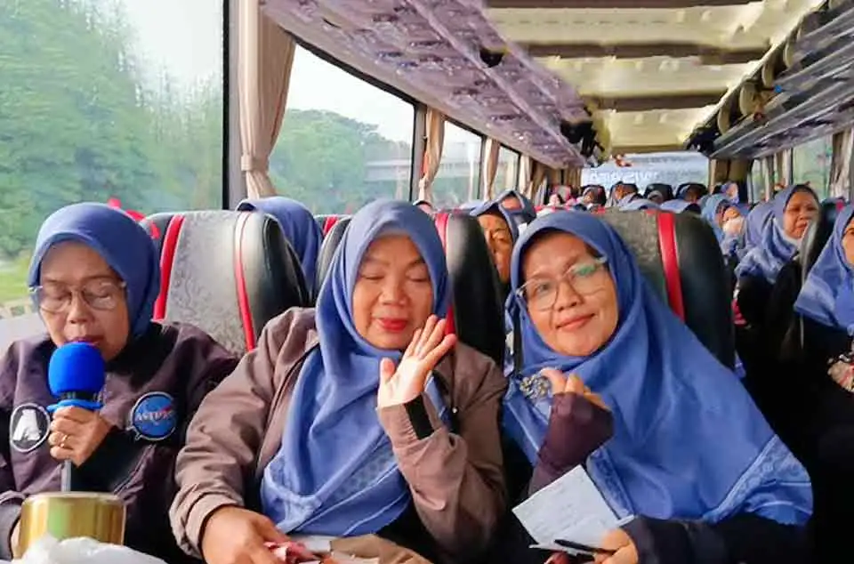 harga sewa bus pariwisata dari Bogor ke Puncak