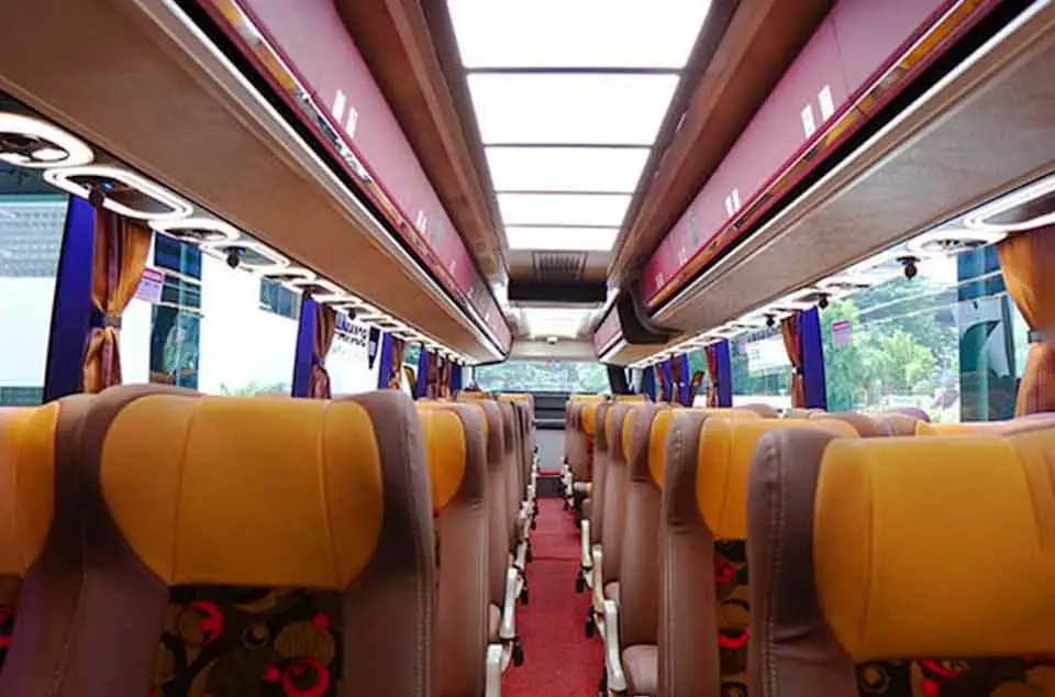 sewa bus Tangerang seat 2-2