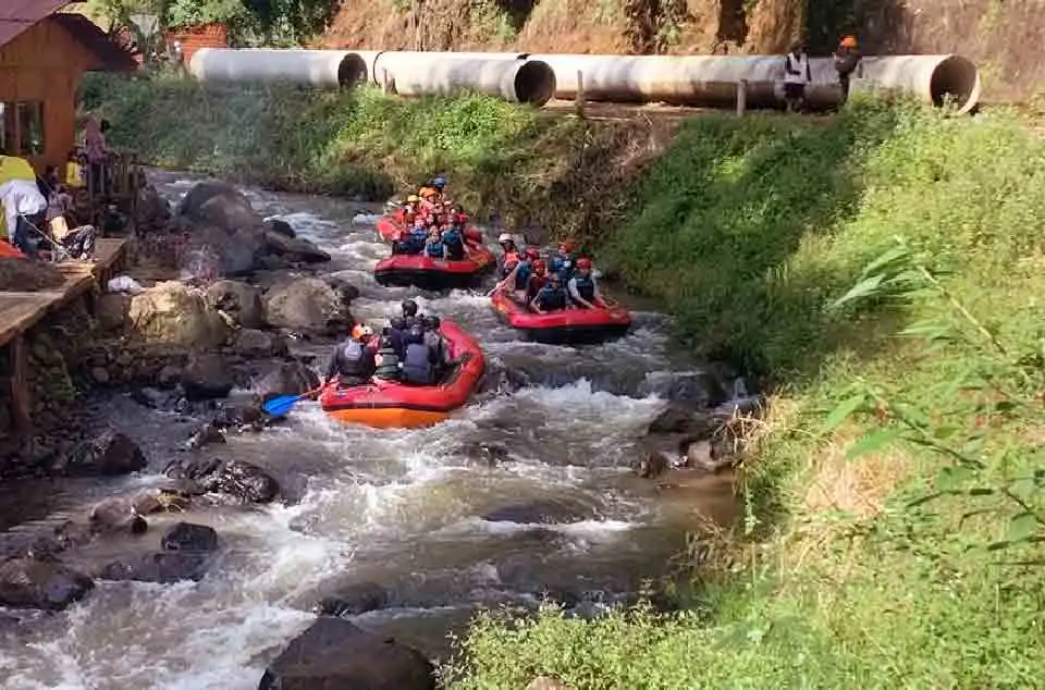 tema gathering kantor unik di Pangalengan