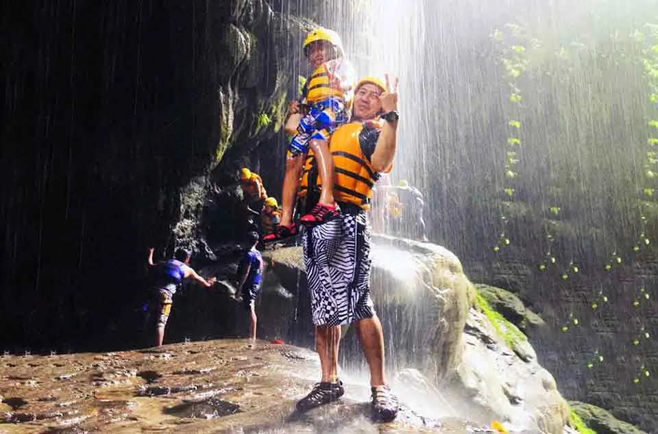 tips mengajak anak main di Green Canyon