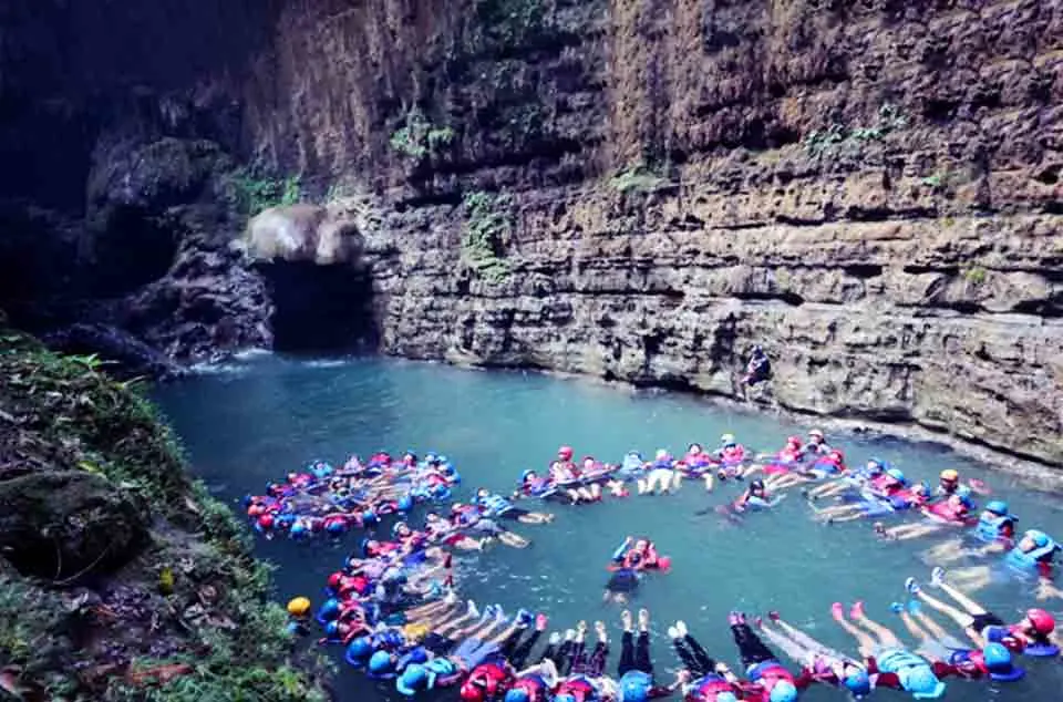 waktu terbaik body rafting Green Canyon