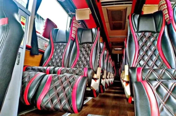 Sewa bus pariwisata legrest di Tangerang