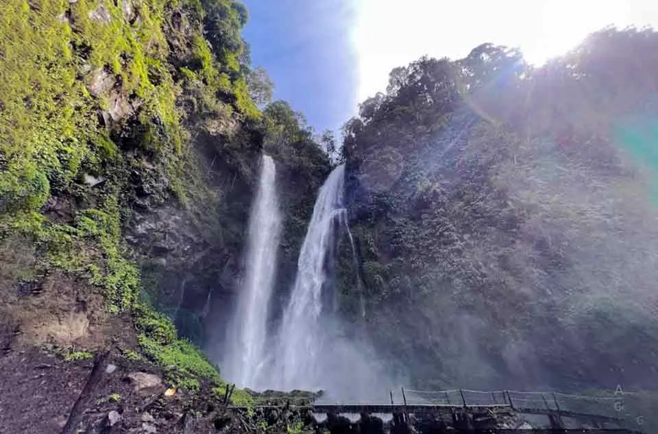jarak tempuh ke Curug Sawer via jembatan gantung