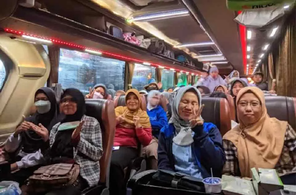 jumlah seat big bus pariwisata terbaru